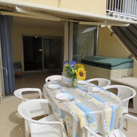 T2 40m² En Front De Avec Loggia, Terrasse Et Parking - Fr-1-472-127 Apartmán