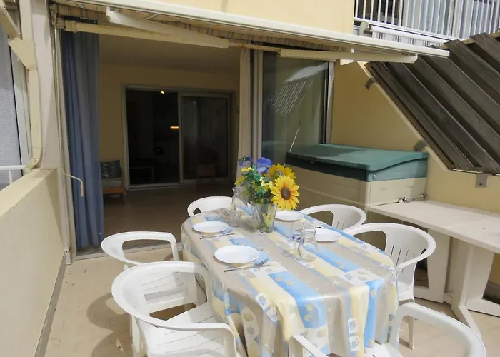 Charmant T2 de 40m² en front de mer avec loggia, terrasse et parking privé - Sète - FR-1-472-127 Apartamento