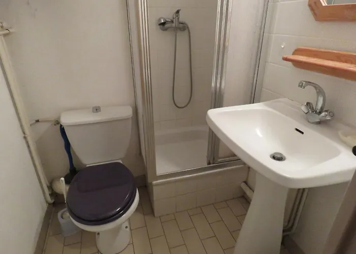 Charmant T2 de 40m² en front de mer avec loggia, terrasse et parking privé - Sète - FR-1-472-127 *