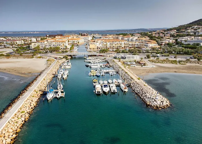 Charmant T2 de 40m² en front de mer avec loggia, terrasse et parking privé - Sète - FR-1-472-127 Apartamento